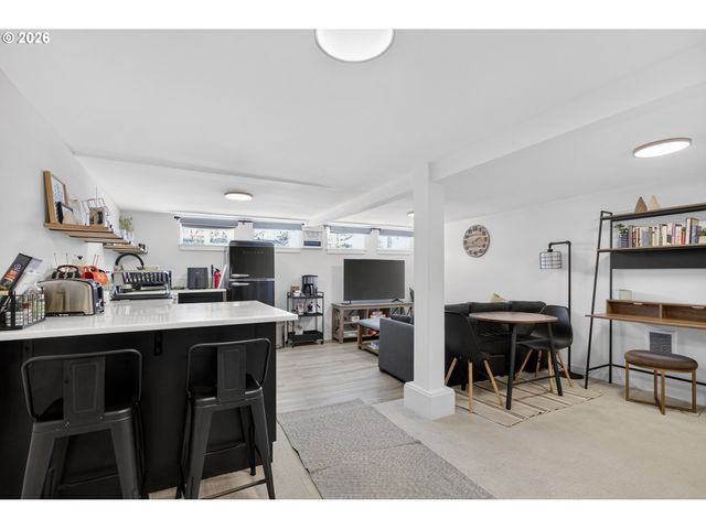 3344 Ne 74TH Ave, Portland, OR 97213