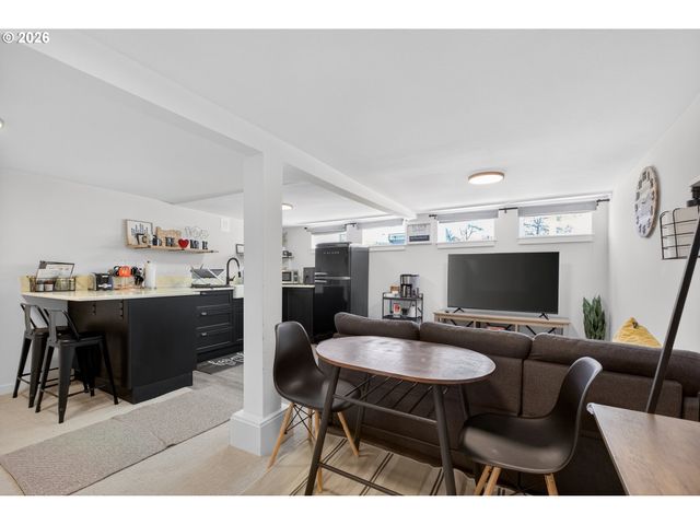 3344 Ne 74TH Ave, Portland, OR 97213