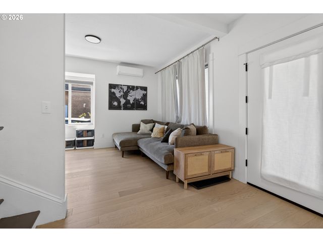 3344 Ne 74TH Ave, Portland, OR 97213