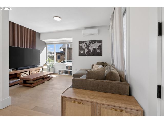 3344 Ne 74TH Ave, Portland, OR 97213