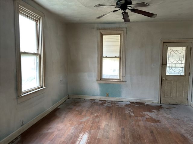 80 Caldwell Ave, Canton Twp, PA 15301