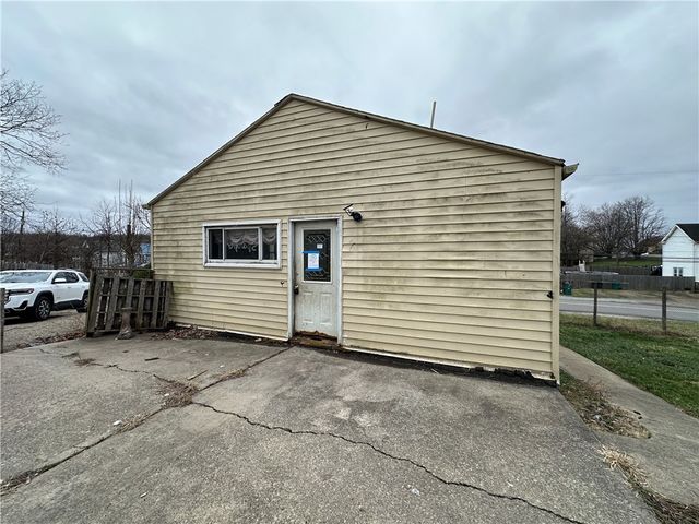 80 Caldwell Ave, Canton Twp, PA 15301