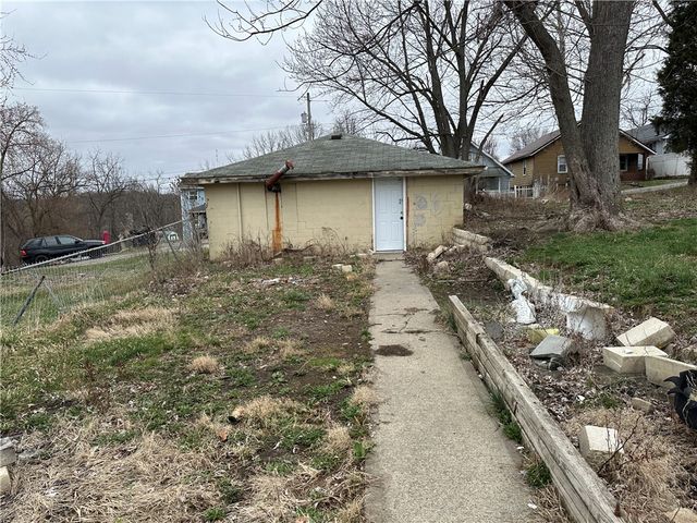 80 Caldwell Ave, Canton Twp, PA 15301