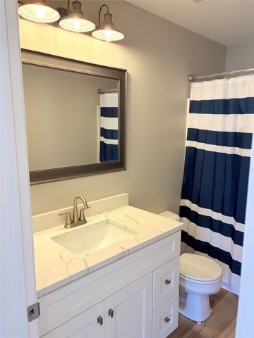 4458 Ashley Park Drive, West Des Moines, IA 50265