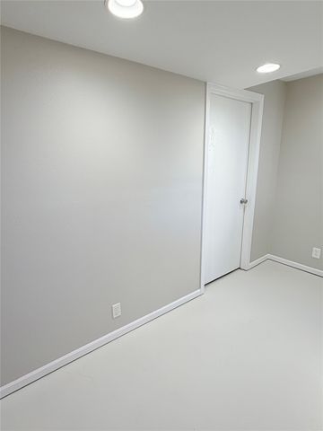 4458 Ashley Park Drive, West Des Moines, IA 50265