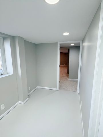 4458 Ashley Park Drive, West Des Moines, IA 50265