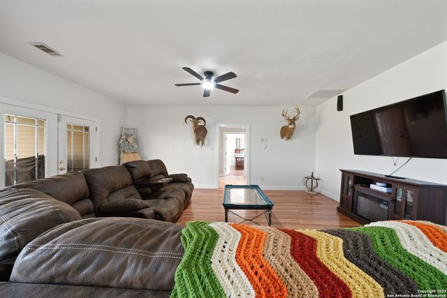 4495 N Sh 16, Jourdanton, TX 78026