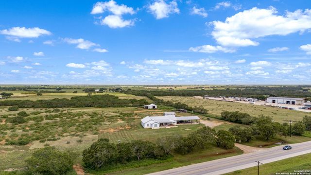 4495 N Sh 16, Jourdanton, TX 78026