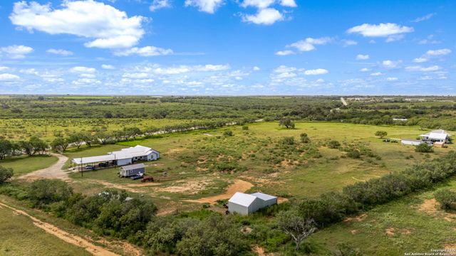 4495 N Sh 16, Jourdanton, TX 78026