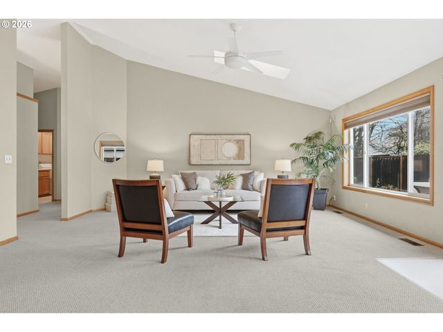 3105 WOLF MEADOWS Ln, Eugene, OR 97408