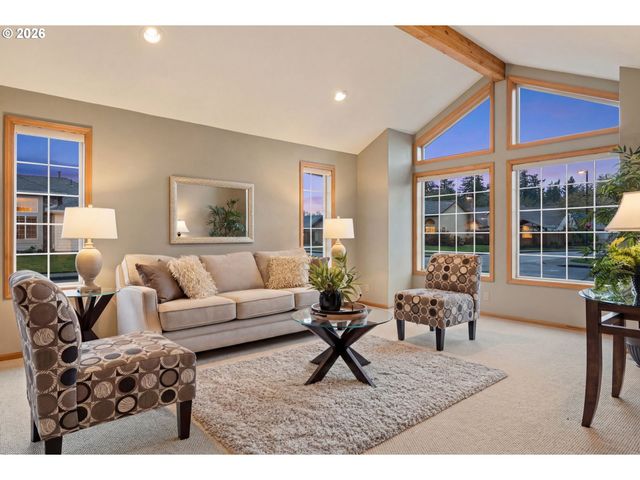 3105 WOLF MEADOWS Ln, Eugene, OR 97408