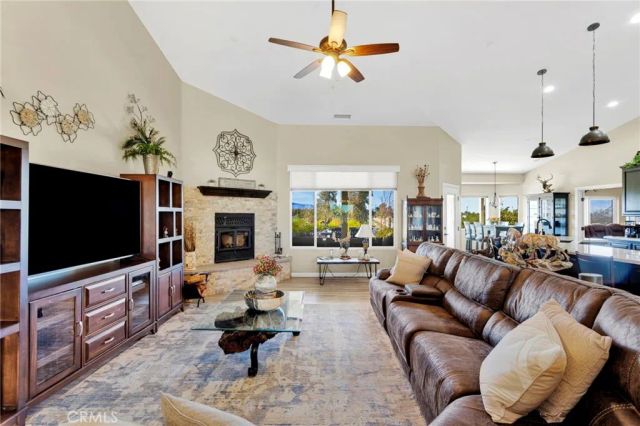 8140 Heartland, Oak Hills, CA 92344