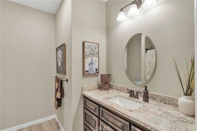 8140 Heartland, Oak Hills, CA 92344