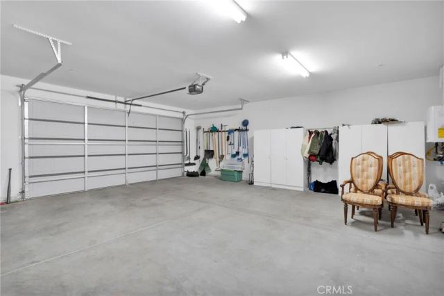 8140 Heartland, Oak Hills, CA 92344