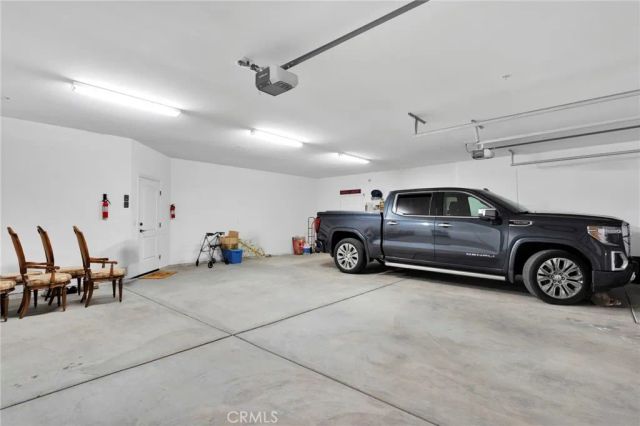 8140 Heartland, Oak Hills, CA 92344