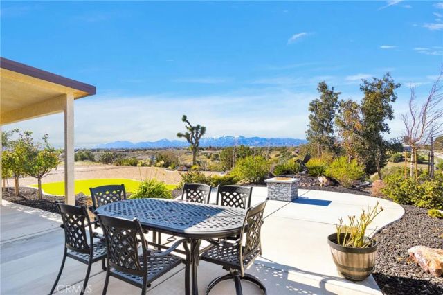 8140 Heartland, Oak Hills, CA 92344