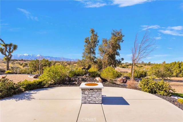 8140 Heartland, Oak Hills, CA 92344