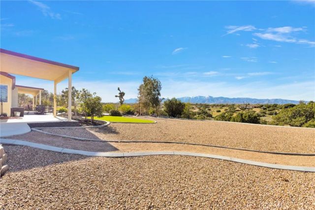 8140 Heartland, Oak Hills, CA 92344