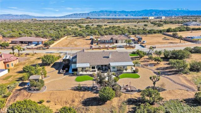 8140 Heartland, Oak Hills, CA 92344