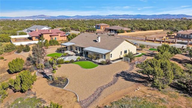 8140 Heartland, Oak Hills, CA 92344