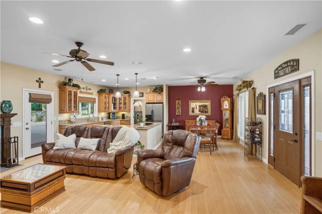 19315 Avenida Cordoba, Murrieta, CA 92562