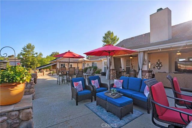 19315 Avenida Cordoba, Murrieta, CA 92562