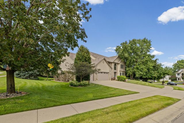 12101 Jasper Lane, Eden Prairie, MN 55347