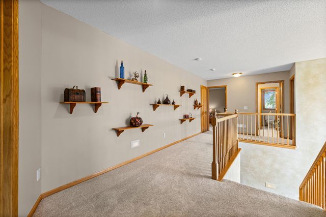 12101 Jasper Lane, Eden Prairie, MN 55347