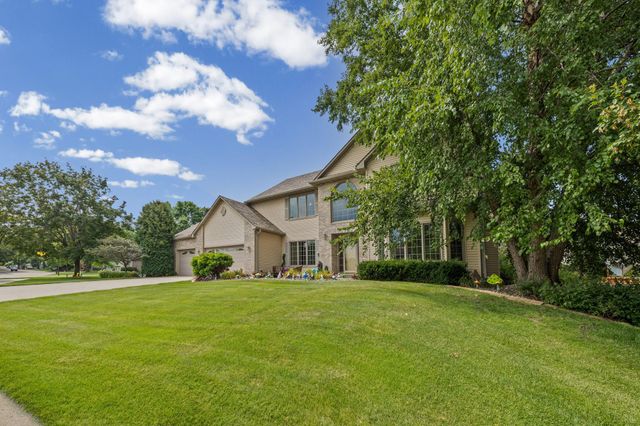 12101 Jasper Lane, Eden Prairie, MN 55347