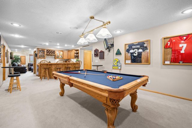 12101 Jasper Lane, Eden Prairie, MN 55347