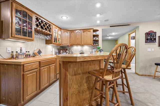12101 Jasper Lane, Eden Prairie, MN 55347