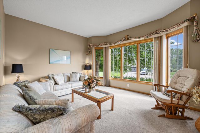 12101 Jasper Lane, Eden Prairie, MN 55347