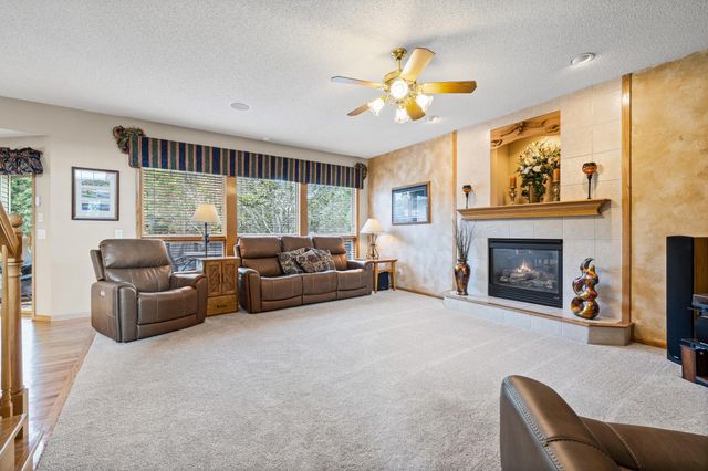 12101 Jasper Lane, Eden Prairie, MN 55347