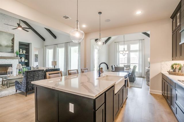 4602 Saddlehorn Drive, Midlothian, TX 76065