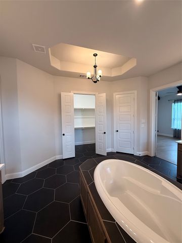 4602 Saddlehorn Drive, Midlothian, TX 76065