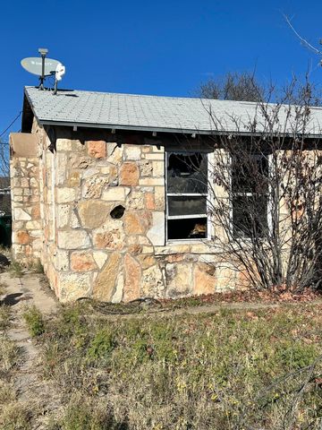 207 W 25th Street, San Angelo, TX 76903