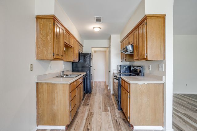2862 Southpark Lane, Fort Worth, TX 76133