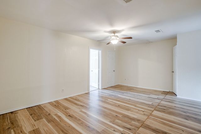 2862 Southpark Lane, Fort Worth, TX 76133