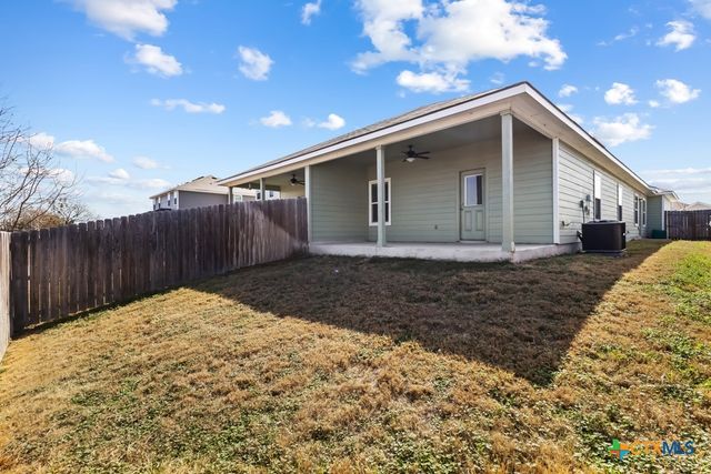 636 Heathers Way, Seguin, TX 78155