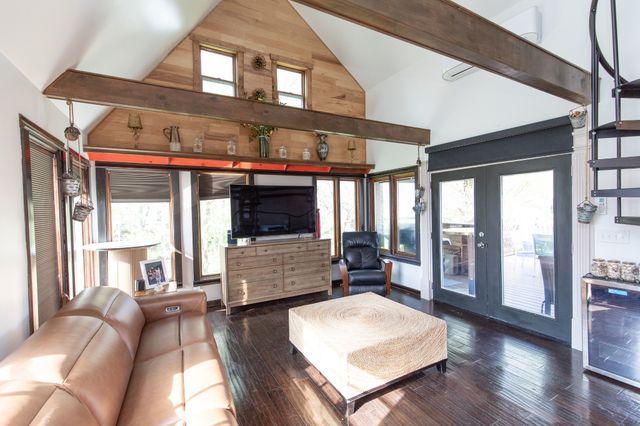 155 S Birchwood Dr, Hendersonville, TN 37075