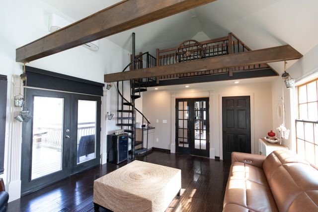 155 S Birchwood Dr, Hendersonville, TN 37075