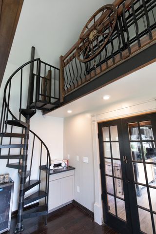 155 S Birchwood Dr, Hendersonville, TN 37075