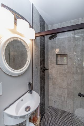 155 S Birchwood Dr, Hendersonville, TN 37075