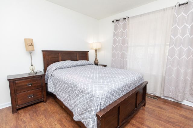 155 S Birchwood Dr, Hendersonville, TN 37075