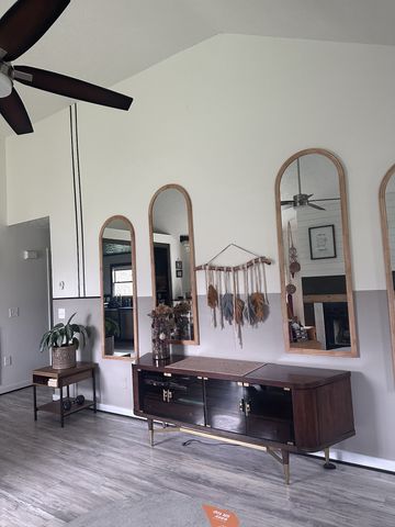 155 S Birchwood Dr, Hendersonville, TN 37075