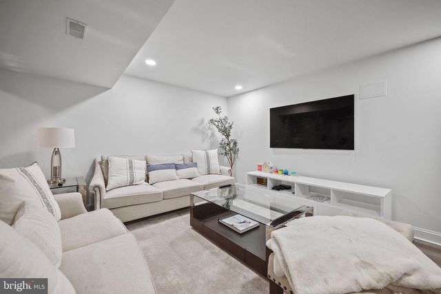 5 ANTRON BROWN WAY, Chesterfield, NJ 08515