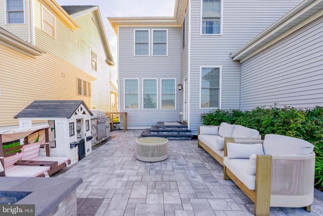 5 ANTRON BROWN WAY, Chesterfield, NJ 08515