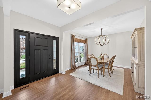 205 Wyndemere Lane, Lake St Louis, MO 63367