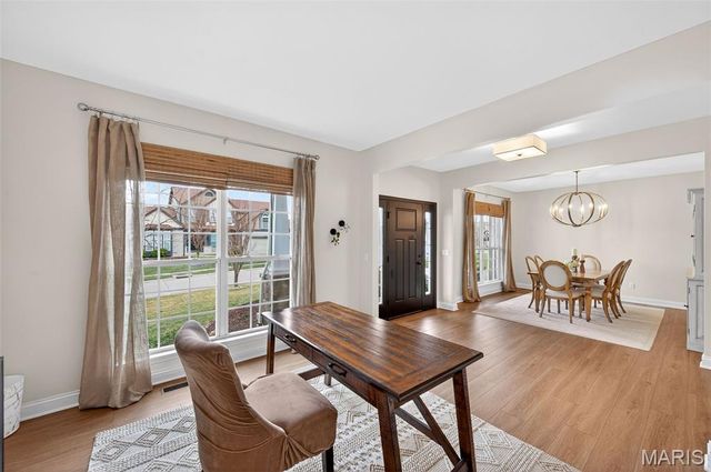 205 Wyndemere Lane, Lake St Louis, MO 63367