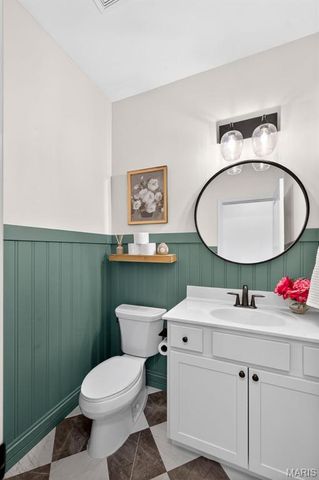 205 Wyndemere Lane, Lake St Louis, MO 63367